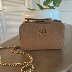 Tory Burch Pebbled Leather Crossbody Camera Bag in Tan with Gold Hardware